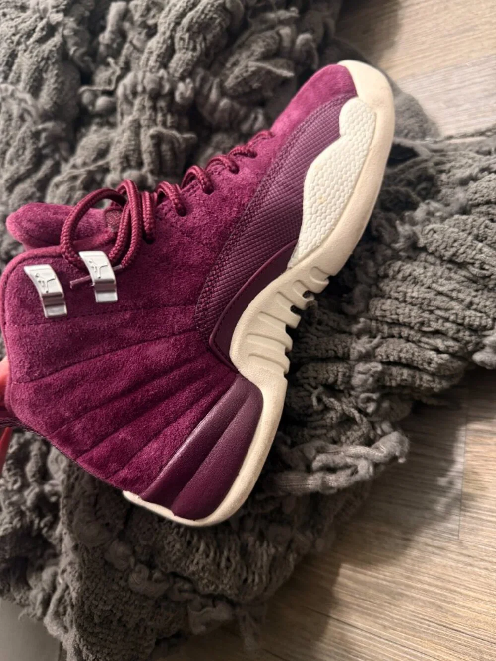 Air Jordan 12 Retro Bordeaux Size 4Y
